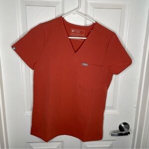 Figs Catarina One-Pocket Scrub Top in Coral/Orange XXS